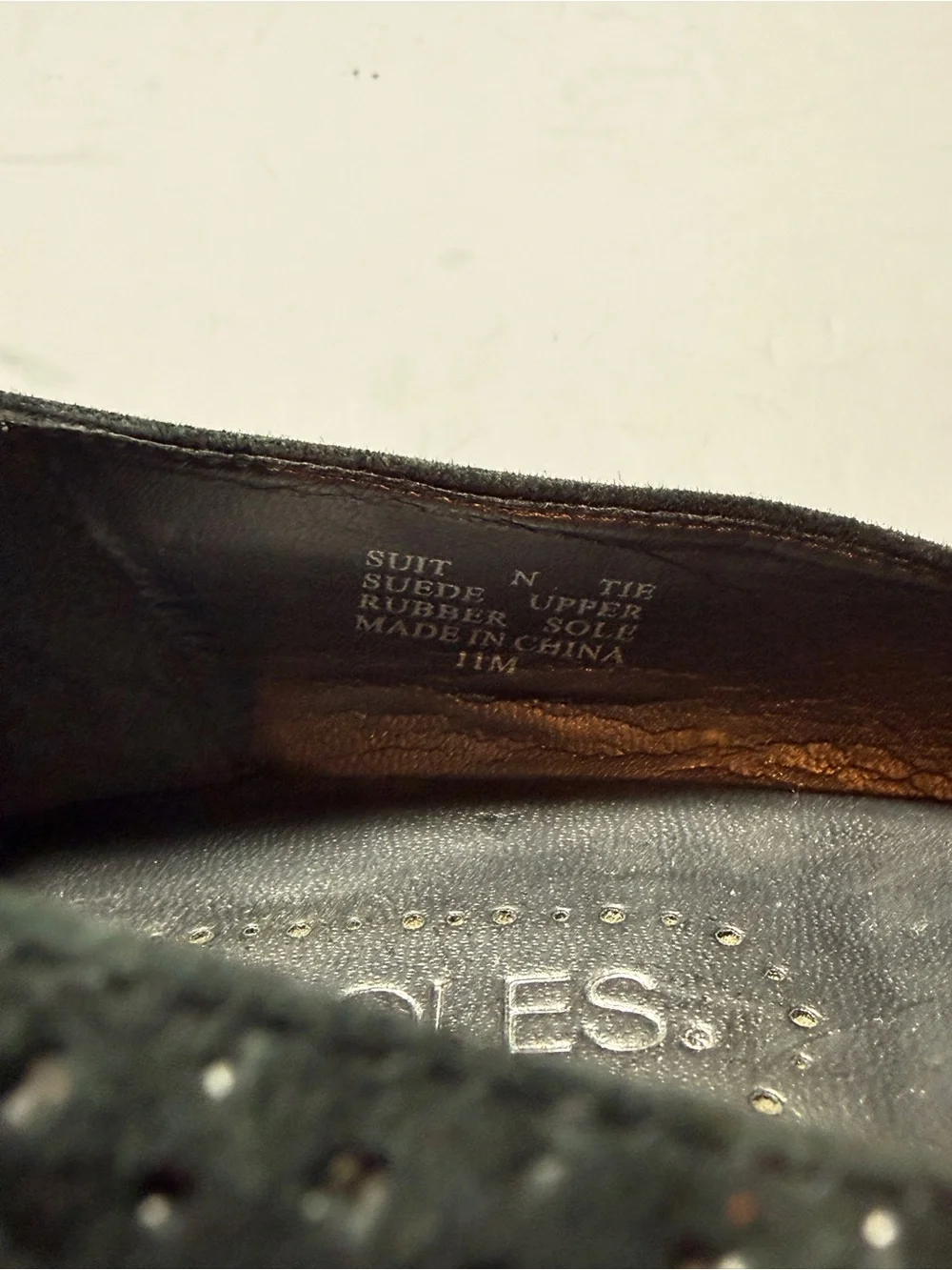 EUC Aerosoles “Suit n Tie” Pink/Black Suede Heels Size 11M
